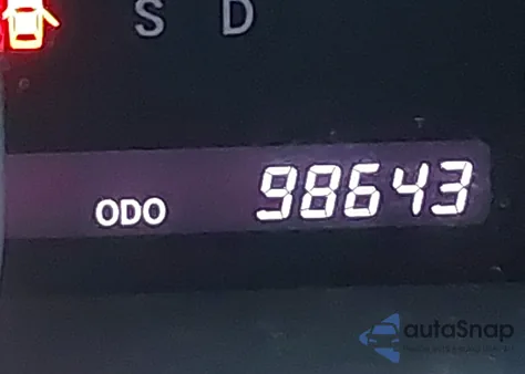 2013 Toyota Highlander Se V6 z USA, uszkodzony, nr VIN 5TDBK3EH5DS243065